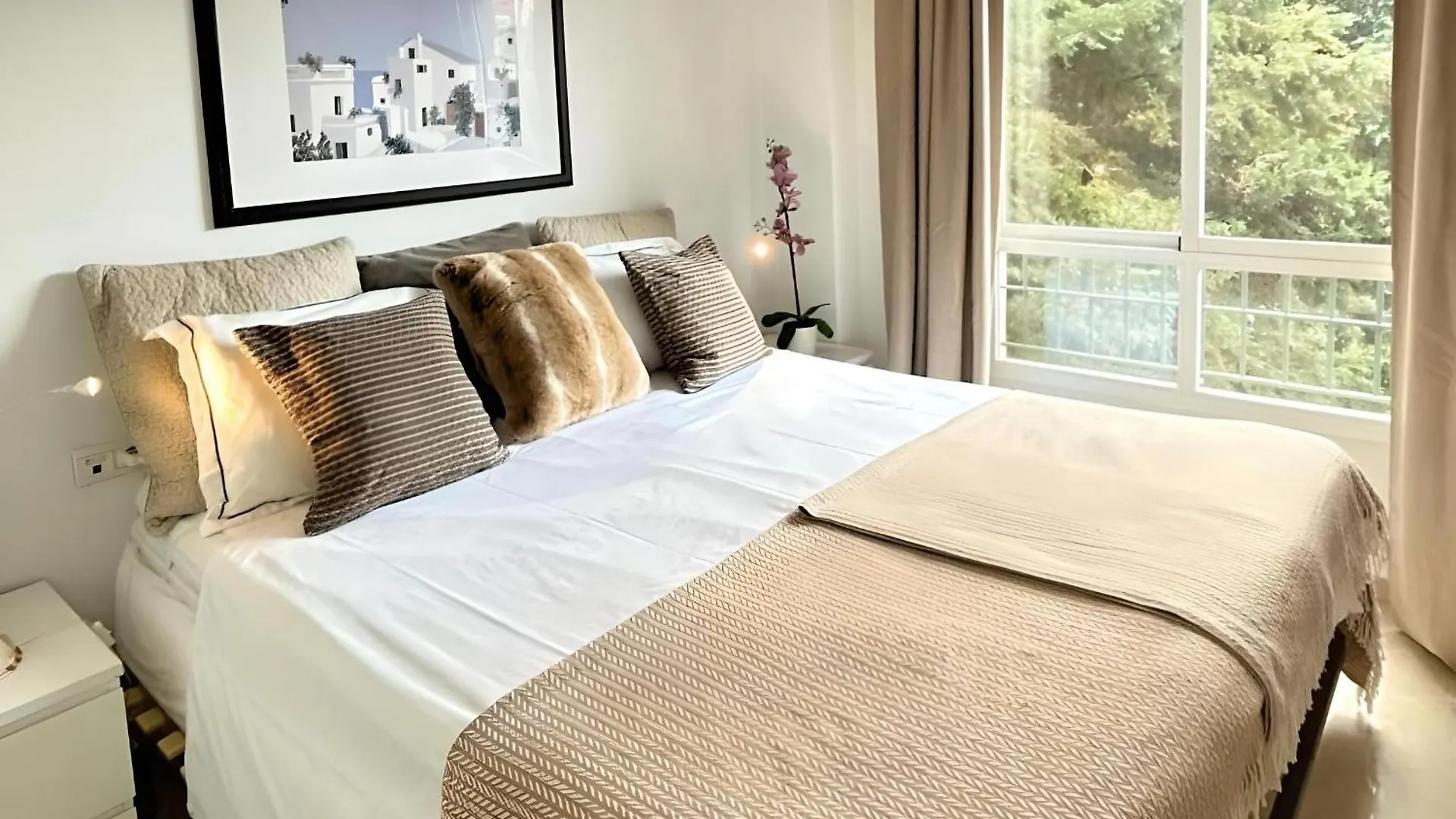 Apartment Suenos Del Sol Banus By Lica Homes Marbella Spain
